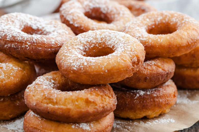 Donuts simples: Uma receita caseira e irresistível para o café ou lanche