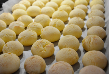 O melhor pão de queijo tradicional que não murcha