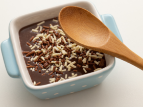 Brigadeiro de Colher: Receita cremosa e prática para qualquer hora