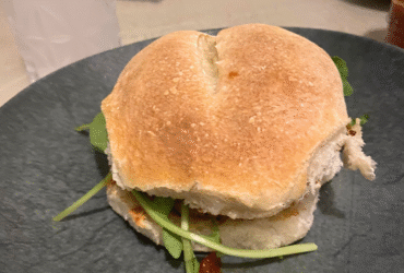O Pão de Hambúrguer Crocante Mais Irresistível da Internet: Descubra o Segredo
