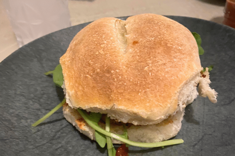 O Pão de Hambúrguer Crocante Mais Irresistível da Internet: Descubra o Segredo