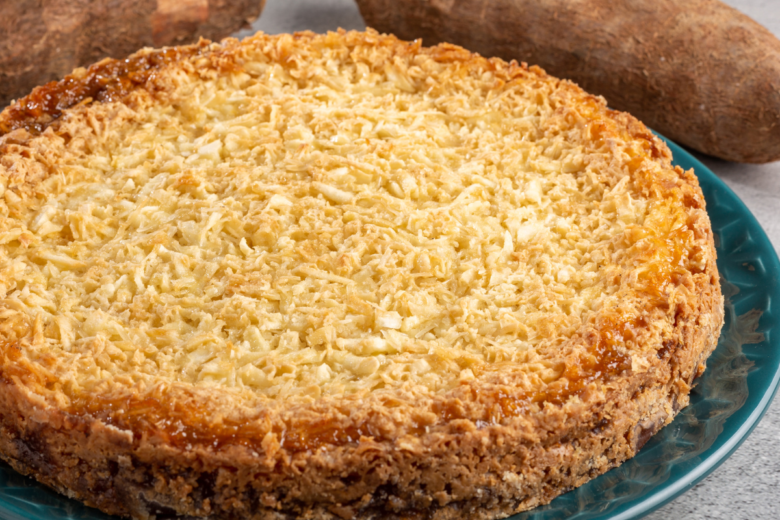 Bolo de Mandioca Cremoso com Coco: o Segredo da Receita que Derrete na Boca