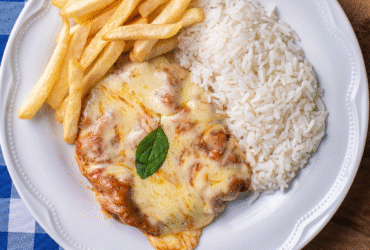 Bife à Parmegiana Crocante para o Dia das Mães: Receita especial