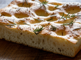 Focaccia Clássica: Receita Italiana Caseira