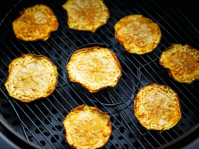Chips de Abobrinha com Parmesão na Airfryer: Receita Crocante e Saudável