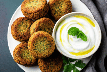 Falafel com Molho de Iogurte: Receita Árabe Deliciosa e Saudável