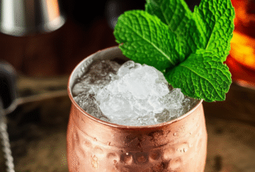 Mint Julep: Refrescante Coquetel de Bourbon e Hortelã