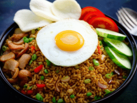 Nasi Goreng: O Delicioso Arroz Frito Indonésio