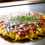Okonomiyaki Japonês: A Deliciosa Panqueca Personalizável