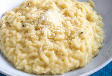 Risoto de Parmesão Cremoso e Clássico