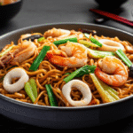Hokkien Mee: Uma Delícia Culinária do Sudeste Asiático
