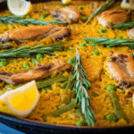 Paella Valenciana Tradicional: Uma Explosão de Sabores da Espanha