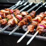 Suya: O Delicioso Espetinho Nigeriano