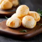 Biscoito de Queijo Caseiro: Receita Fácil e Deliciosa