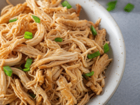 Frango Desfiado Fácil: Receita Simples e Versátil