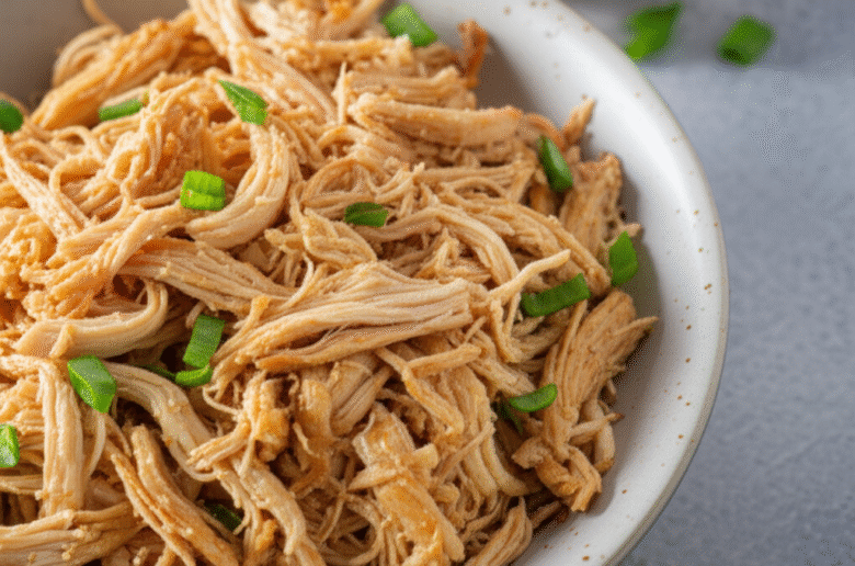 Frango Desfiado Fácil: Receita Simples e Versátil