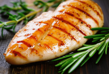 Peito de Frango Suculento: Receita Versátil e Dicas Essenciais