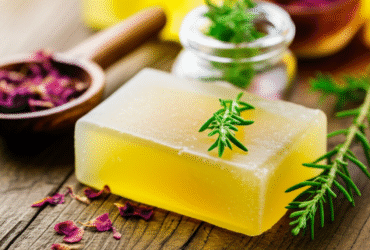 Sabão Glicerinado Caseiro: Receita, História e Benefícios
