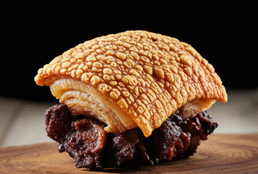 Torresmo Recheado: Crocante por Fora, Saboroso por Dentro 6 Torresmo Recheado: Crocante por Fora, Saboroso por Dentro