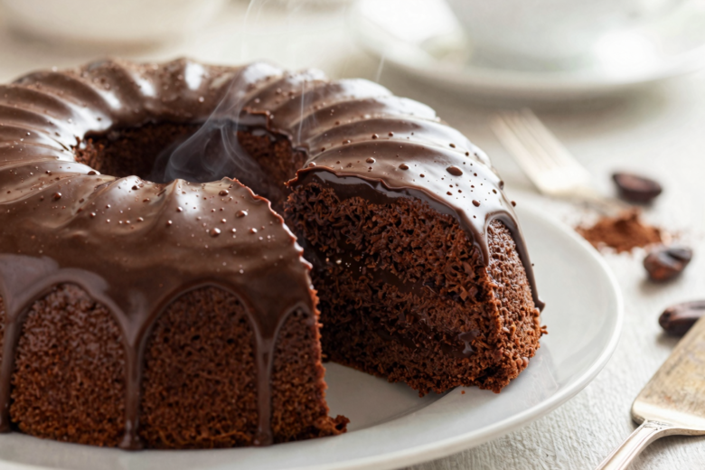 Bolo de Chocolate Fofinho e Úmido Clássico Brasileiro