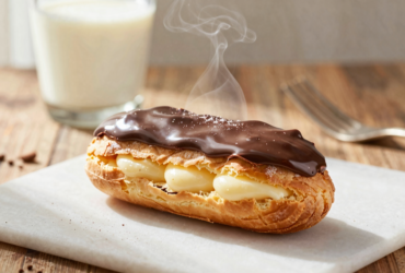 Bomba Recheada Clássica (Éclair Brasileiro)