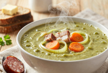 Erwtensoep (Sopa Holandesa de Ervilha Partida) 24 Erwtensoep (Sopa Holandesa de Ervilha Partida)