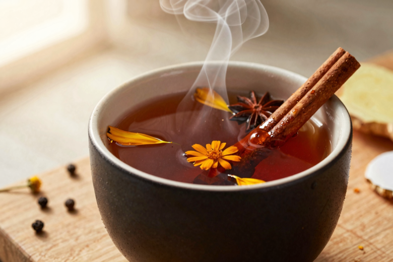 Chá Calmante e Anti-inflamatório para Uma Noite de Sono Profundo