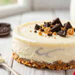 Cheesecake Viral de Iogurte com Biscoito (A Receita que Dominou a Internet)