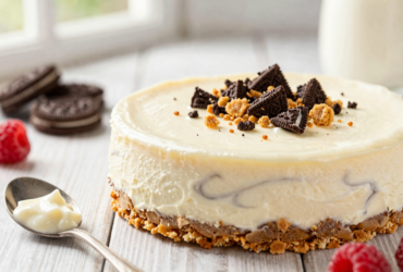 Cheesecake Viral de Iogurte com Biscoito (A Receita que Dominou a Internet)