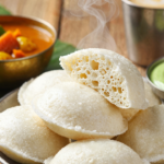 Idli: Bolinhos Indianos de Arroz e Lentilha no Vapor
