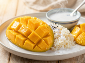 Mango Sticky Rice (Arroz Doce Tailandês com Manga)