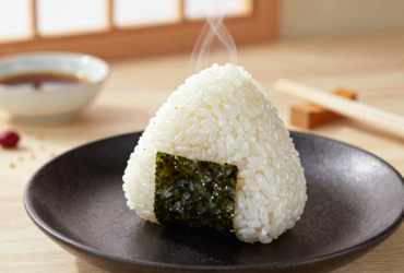 Onigiri: O Clássico Bolinho de Arroz Japonês 21 Onigiri: O Clássico Bolinho de Arroz Japonês