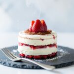 Tiramisù de Morangos Fresco e Cremoso