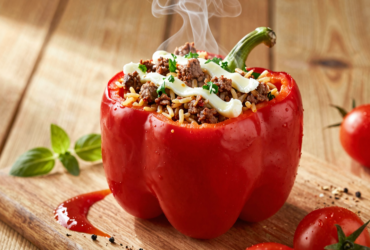 Pimentão Recheado com Carne Moída: Sabor e Tradição na Sua Mesa