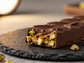 Chocolate de Dubai Viral: Barra Crocante de Pistache e Kadaif 18 Chocolate de Dubai Viral: Barra Crocante de Pistache e Kadaif