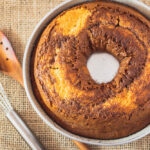 Bolo de paçoca com chocolate