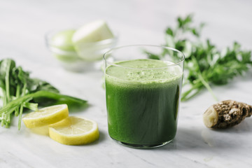 Green Detox Juice Recipe 1 Suco detox verde