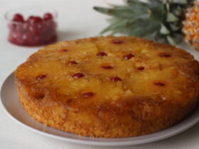 Bolo de abacaxi invertido
