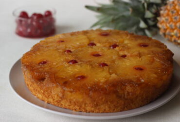 Bolo de abacaxi invertido