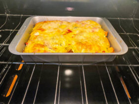 Sheet Pan Omelet (One-pan Omelet Recipe) 6 Omelete de forno