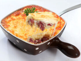 Cassava Casserole with Dried Beef Recipe 9 escondidinho de mandioca com carne seca