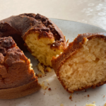 Bolo de parmesão ralado