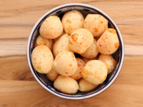 A receita de pão de queijo mais fácil que existe. Pão de queijo na air fryer