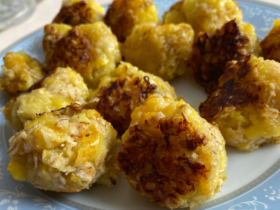 Bolinho fit, de banana da terra com aveia