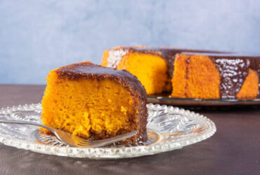 Bolo de cenoura proteico, se alimentar bem e comer o que gosta é possível sim. Experimente essa receita