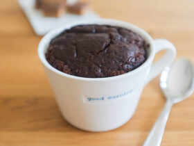 Brownie de caneca: a sobremesa mais fácil e deliciosa que você vai provar
