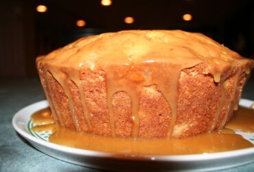 Conheça a sobremesa dos seus sonhos - Bolo de caramelo