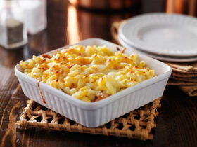 Essa torta de macarrão é tão boa que você vai querer comer todos os dias. Veja como fazer