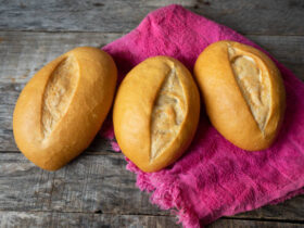 Saiba como fazer um maravilhoso pão francês na air fryer
