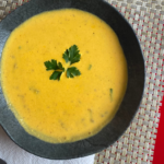 Sinta-se aquecido com o melhor caldo de mandioquinha que você já experimentou!